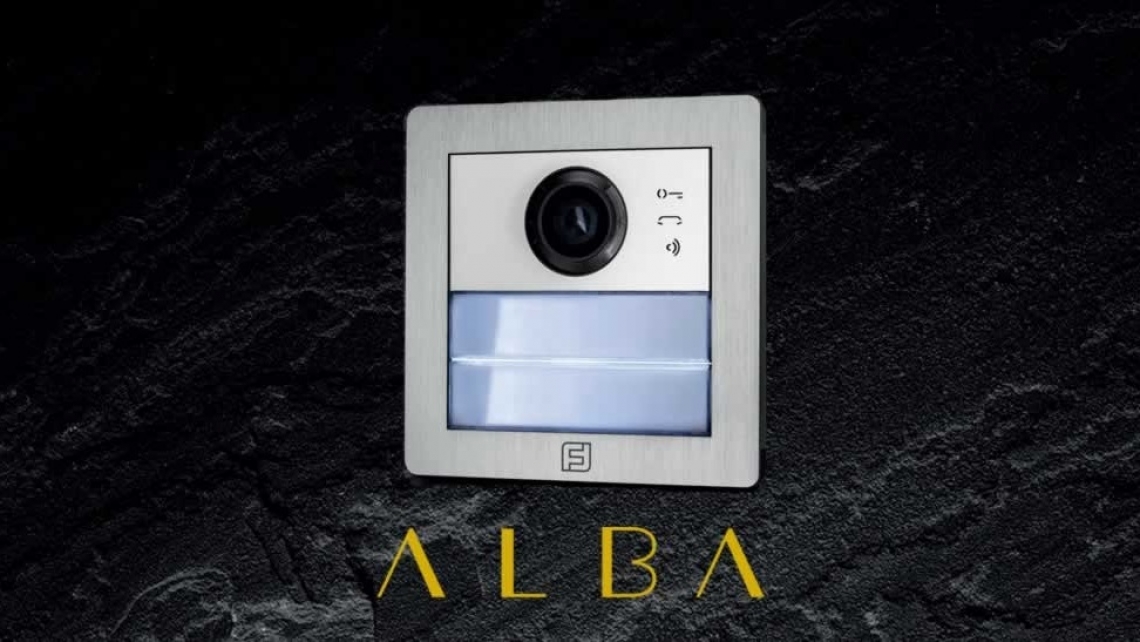 Alba, welcome Italian beauty